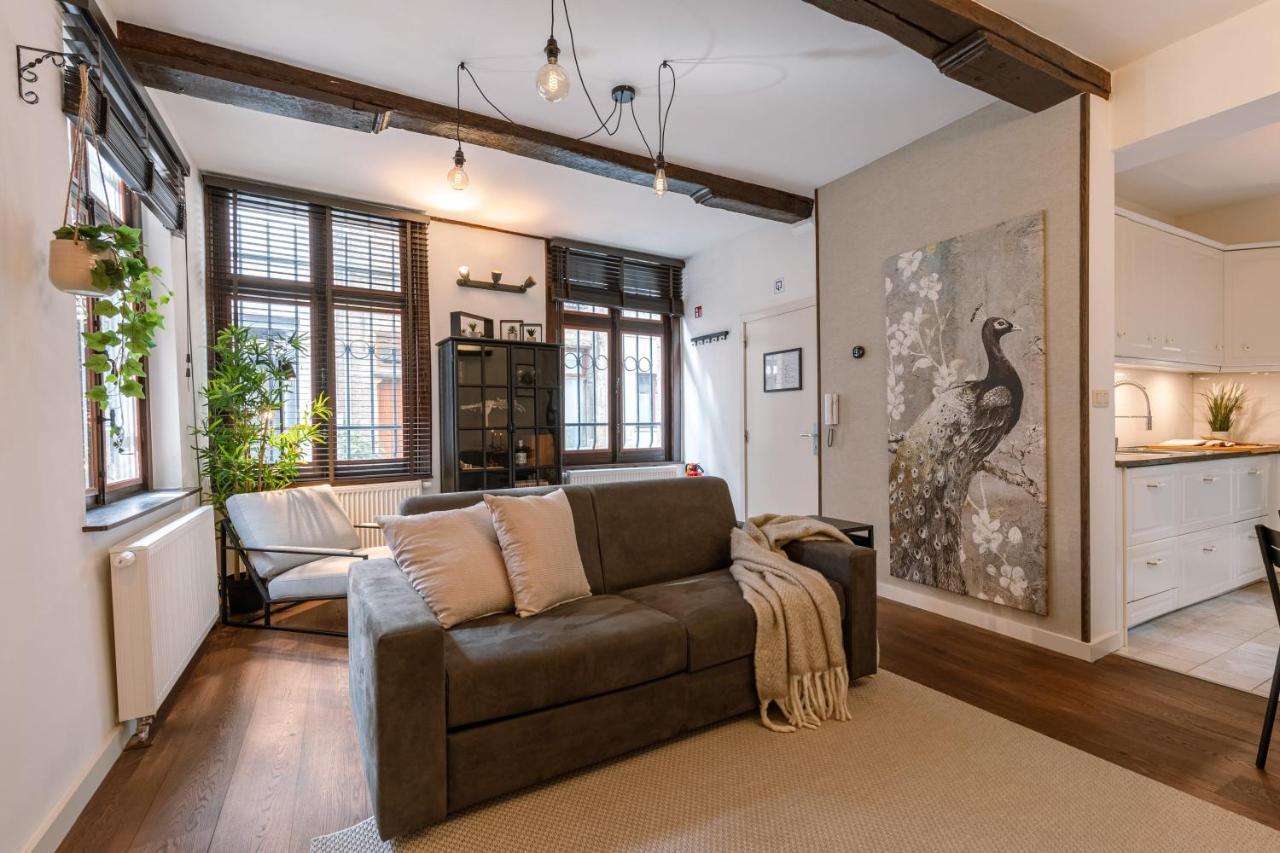 Authentic Apartment In The Heart Of Antwerpen Exterior foto