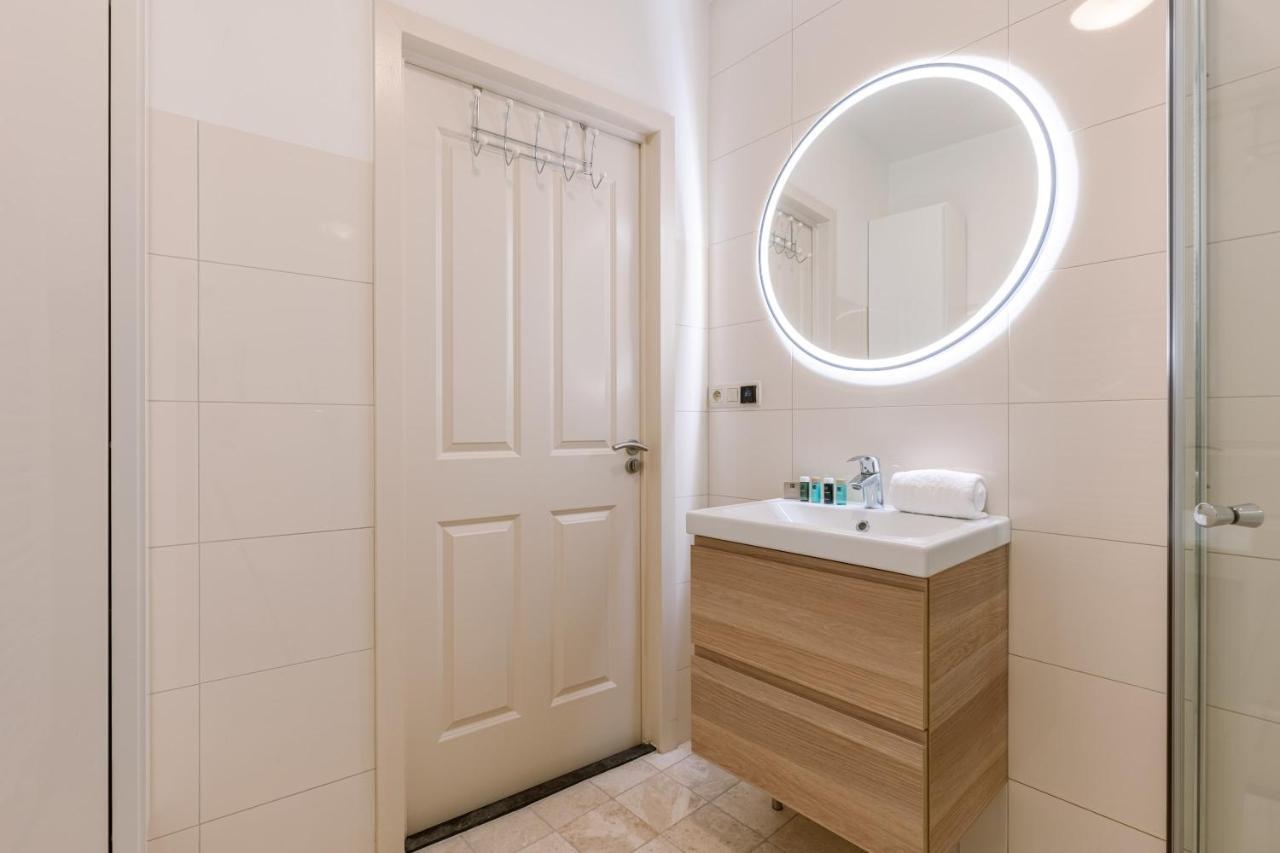 Authentic Apartment In The Heart Of Antwerpen Exterior foto
